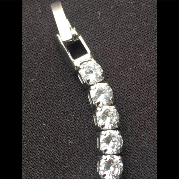 4-5mm Silver Full Drill Tennis Crystals Bracelet - Picture 8 of 16